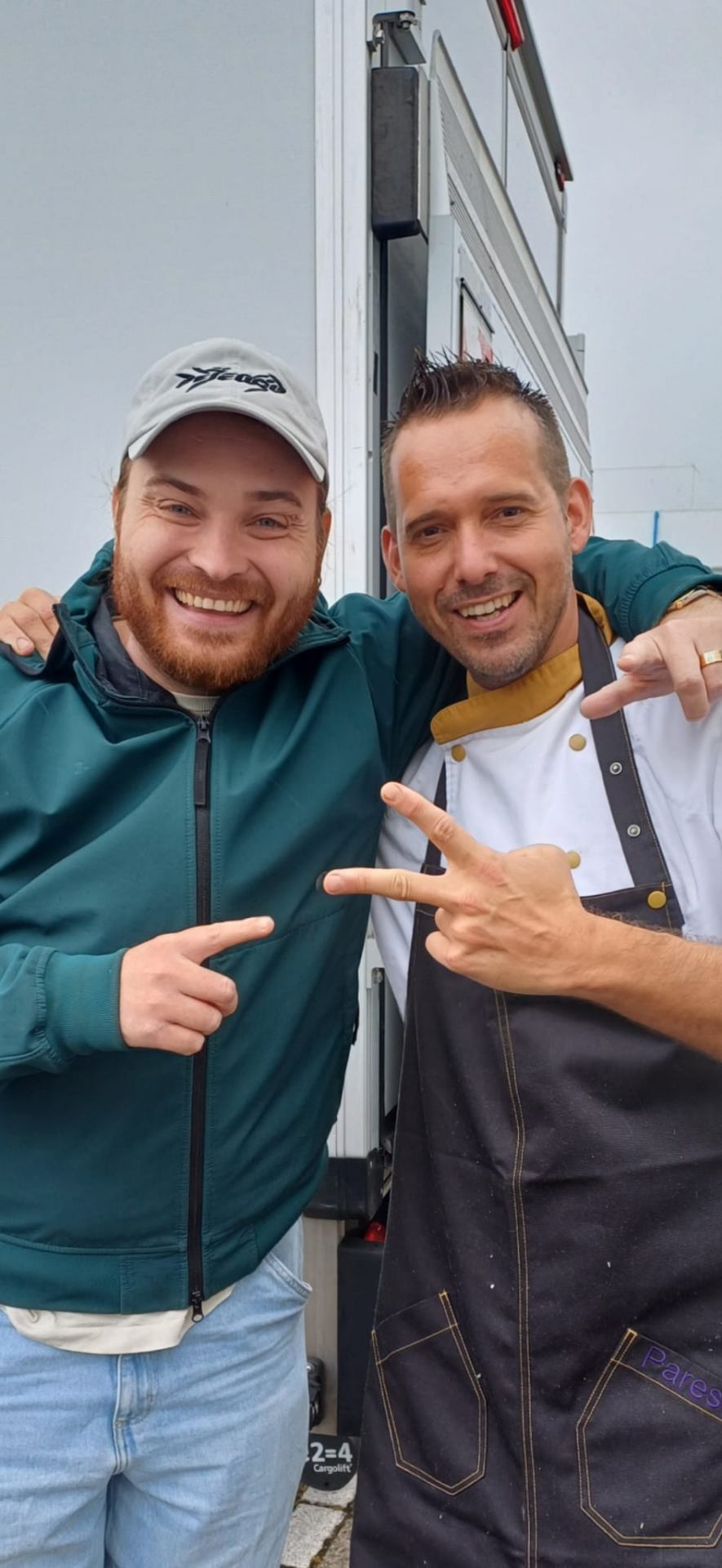 Erik van der Veen met een collega artiest